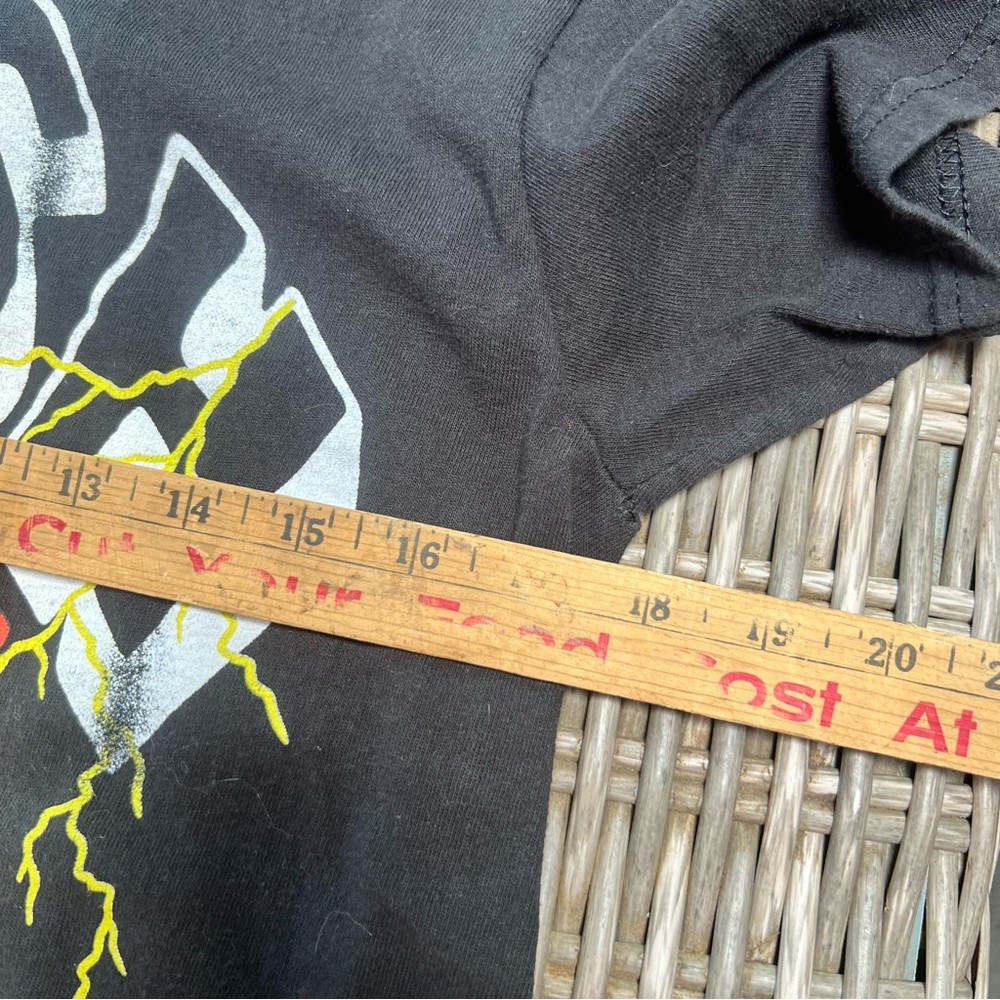 The Flash Black Graphic Tee - Picture 8 of 9